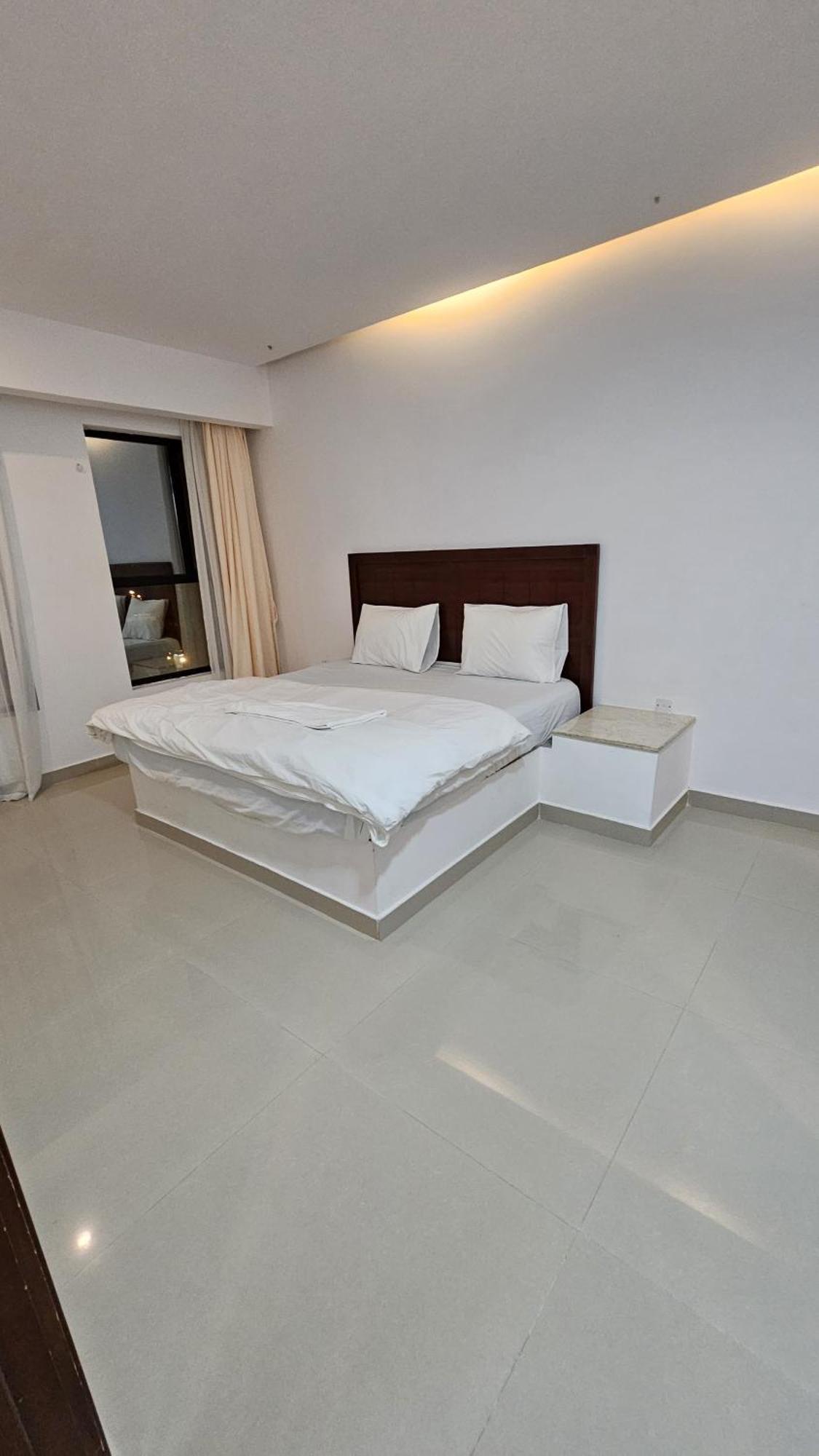 Luxury 1Bkh Fully Furnished Apartment Salalah Esterno foto